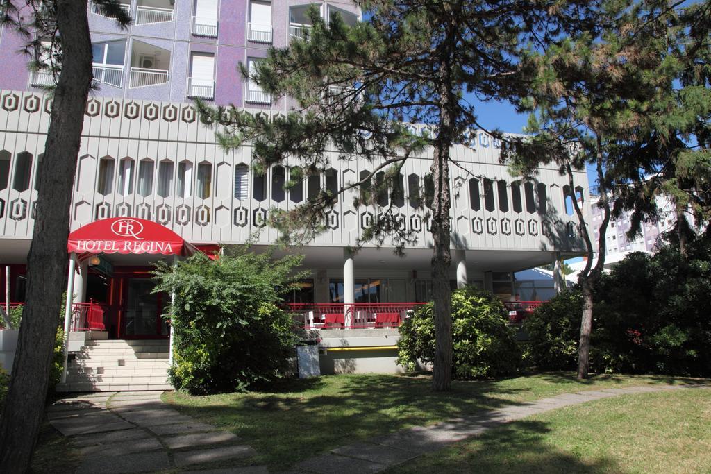 Hotel Regina Lignano Sabbiadoro Bagian luar foto
