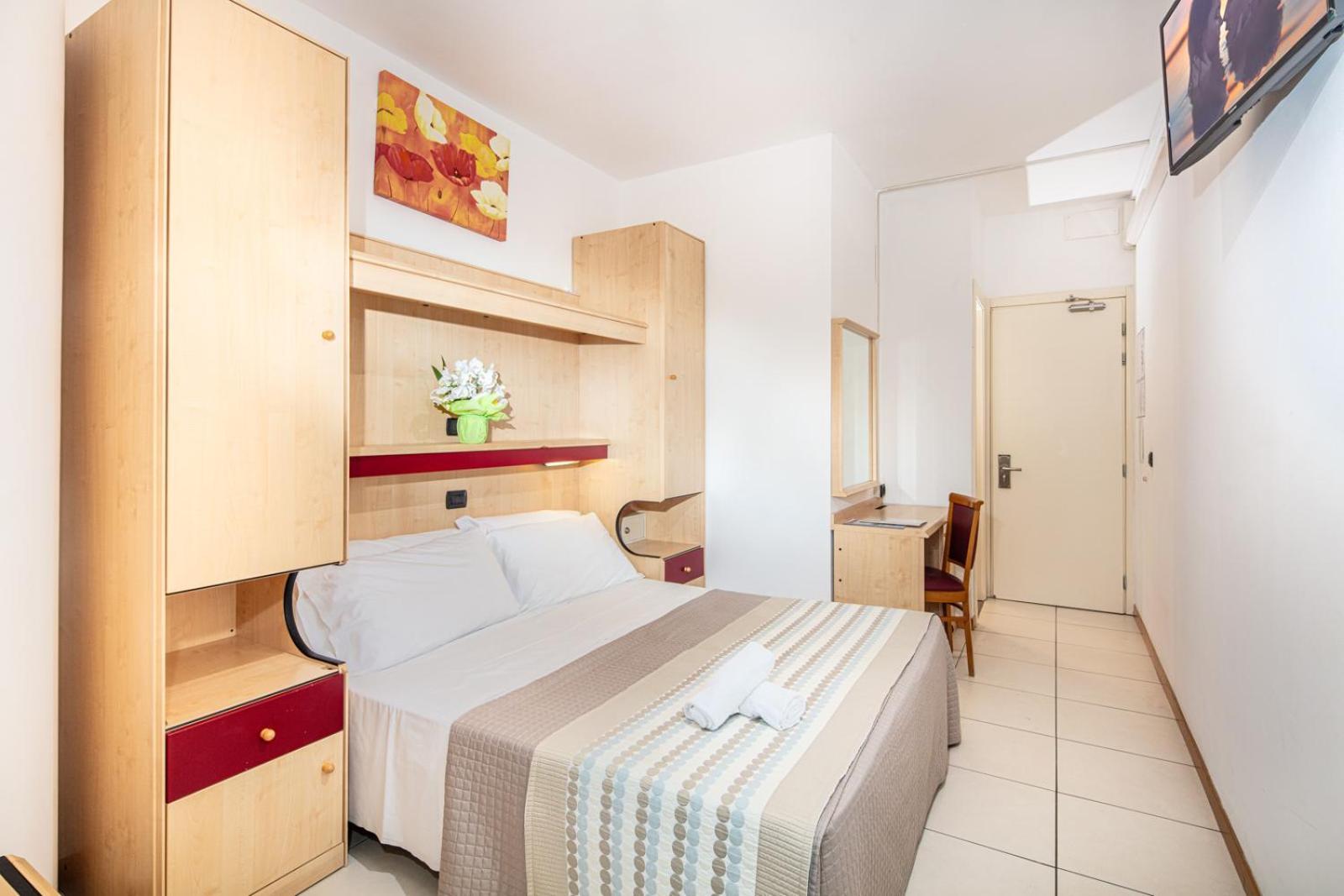 Hotel Regina Lignano Sabbiadoro Ruang foto